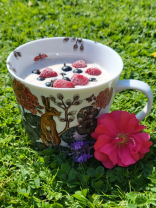 Tasakaal oma tassi täitmine utsuwa